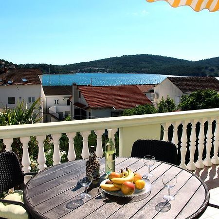 Apartments Villa Russo Tisno Exterior foto