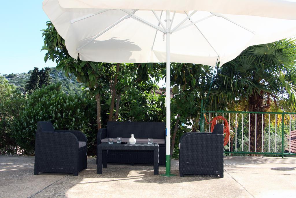 Apartments Villa Russo Tisno Exterior foto